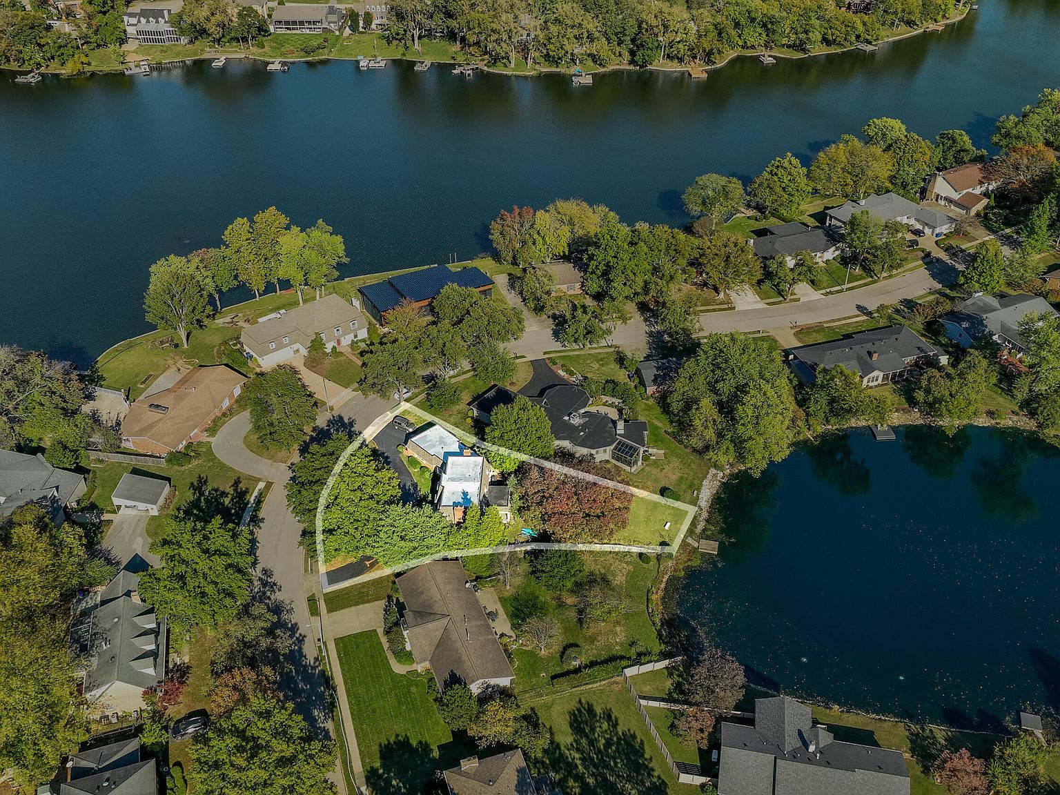 972 Edgewater Dr Lexington, KY 40502  | Single Family