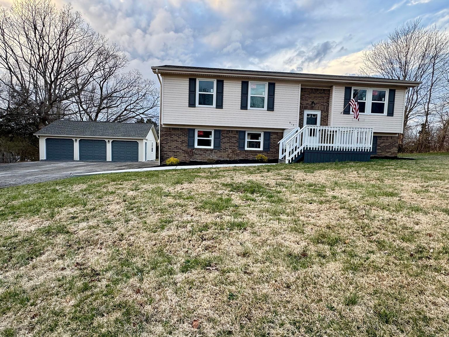 813 Bratcher Ln Berea, KY 40403 - Thumbnail 2