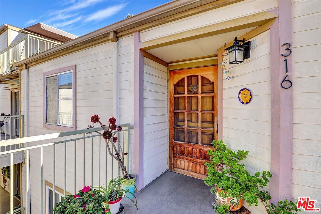 645 Chestnut Ave APT 316 Long Beach, CA 90802 - Thumbnail 2