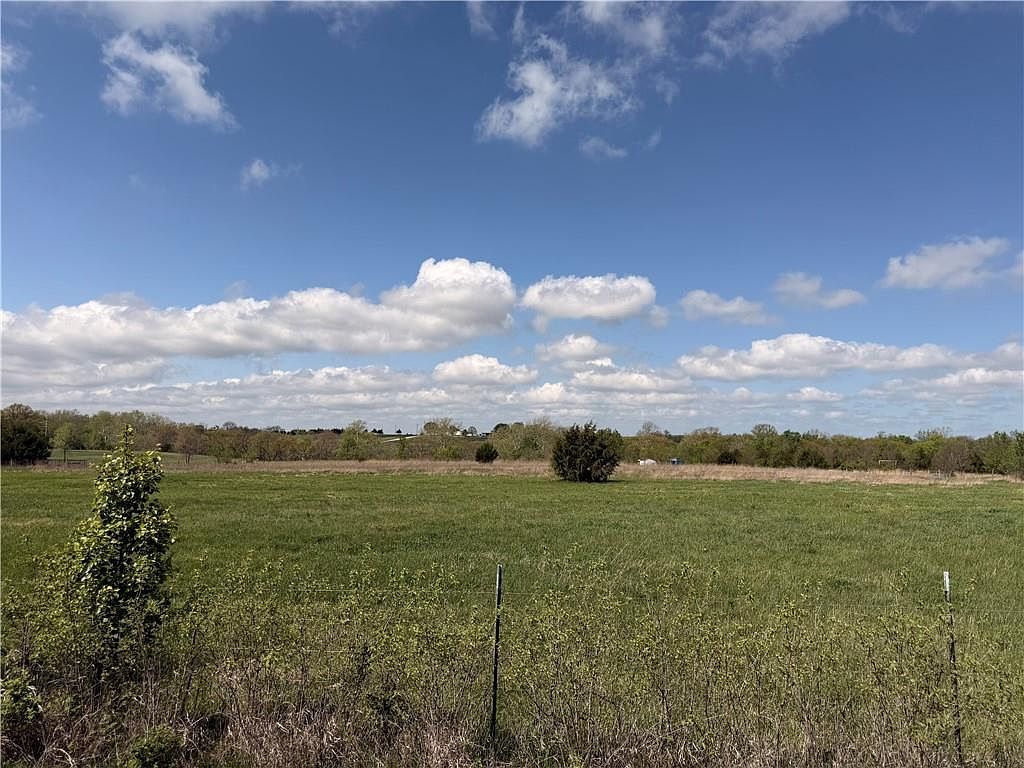 0 Pflumm Rd Paola, KS 66071  | Land/Lot