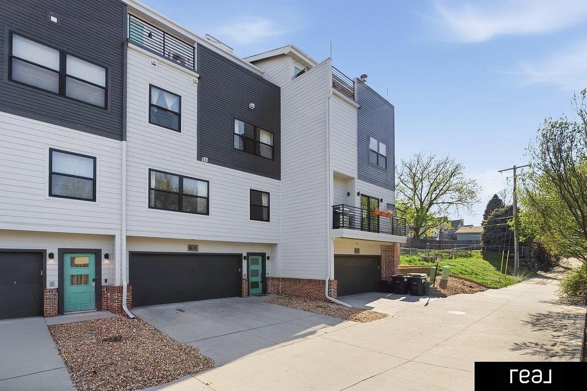 3117 Mayberry Plz Omaha, NE 68105  | New build