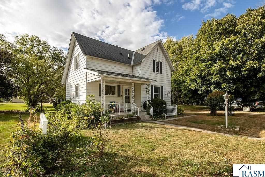 208 Dugan St S Welcome, MN 56181 - Thumbnail 2