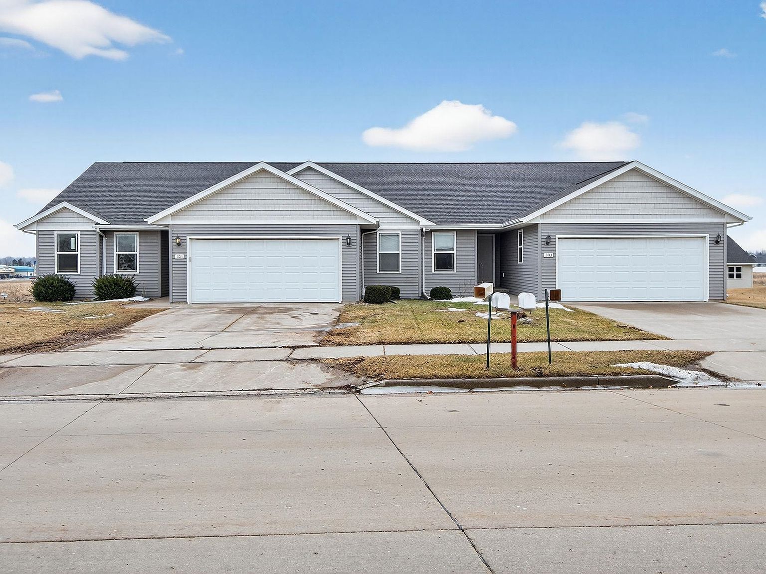 101 Sunny Meadows Dr Kaukauna, WI 54130 - Thumbnail 2