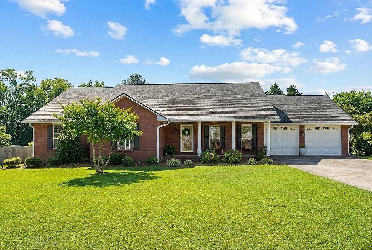 2105 Heatherwood Dr Jasper, AL 35504 - Thumbnail 2