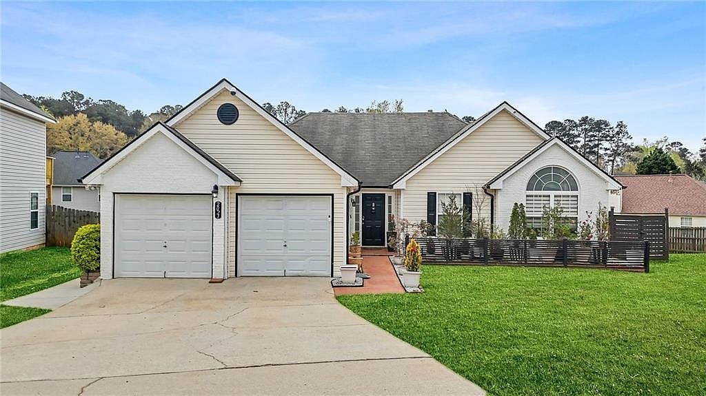 2021 Registry Dr Hampton, GA 30228  | Single Family