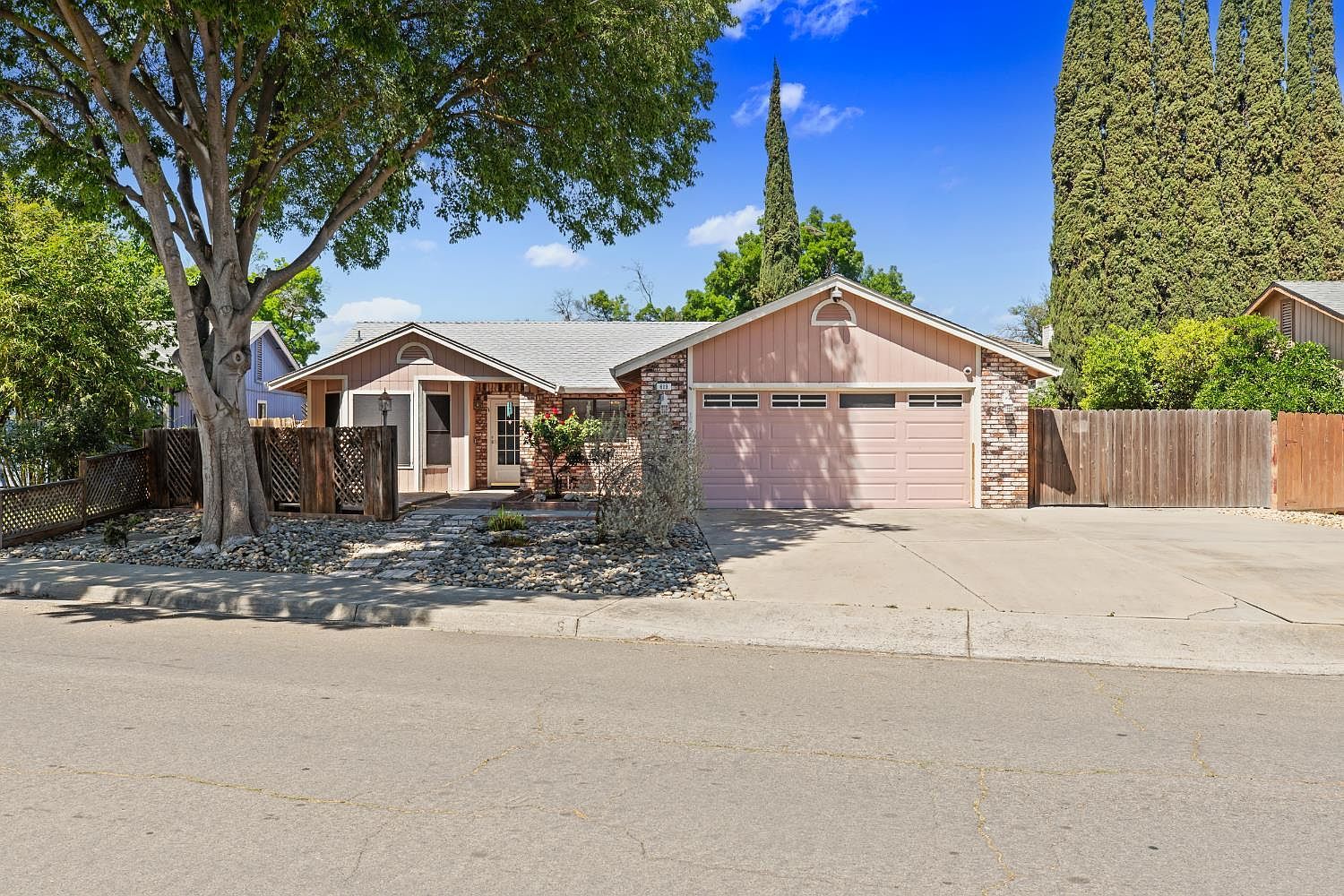 613 Hillstock Ct Patterson, CA 95363  | Single Family
