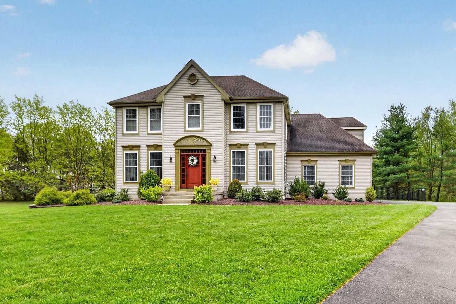 5 Blue Bell Ln Robbinsville, NJ 08691  | Single Family