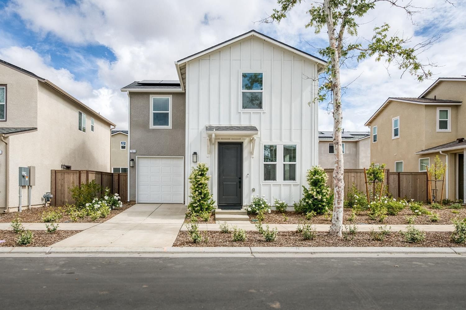 787 Laina Ave Madera, CA 93636  | Single Family