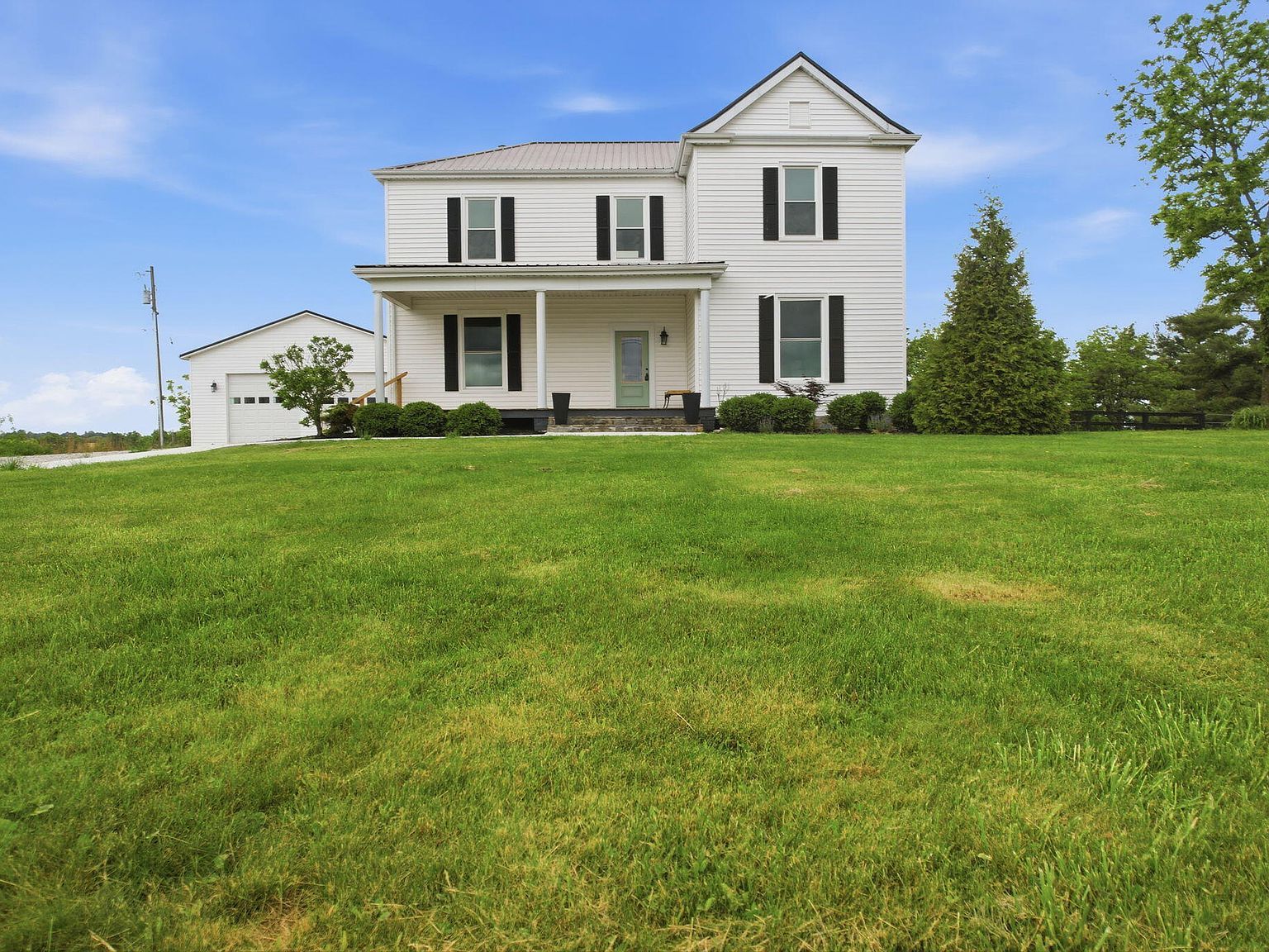 132 W Maple Leaf Rd Maysville, KY 41056, 41056