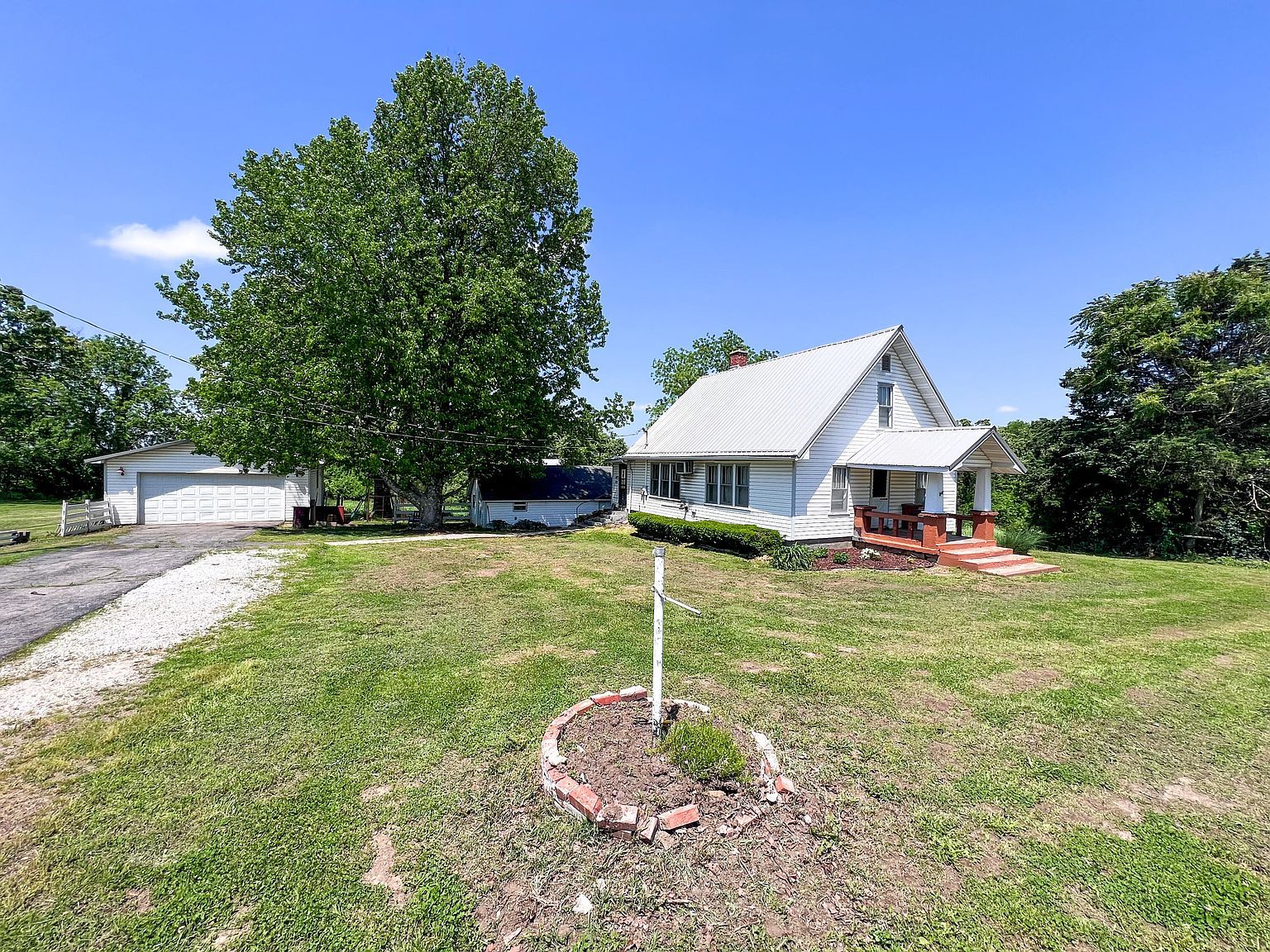 3173 Highway 123 Humansville, MO 65674 - Thumbnail 2