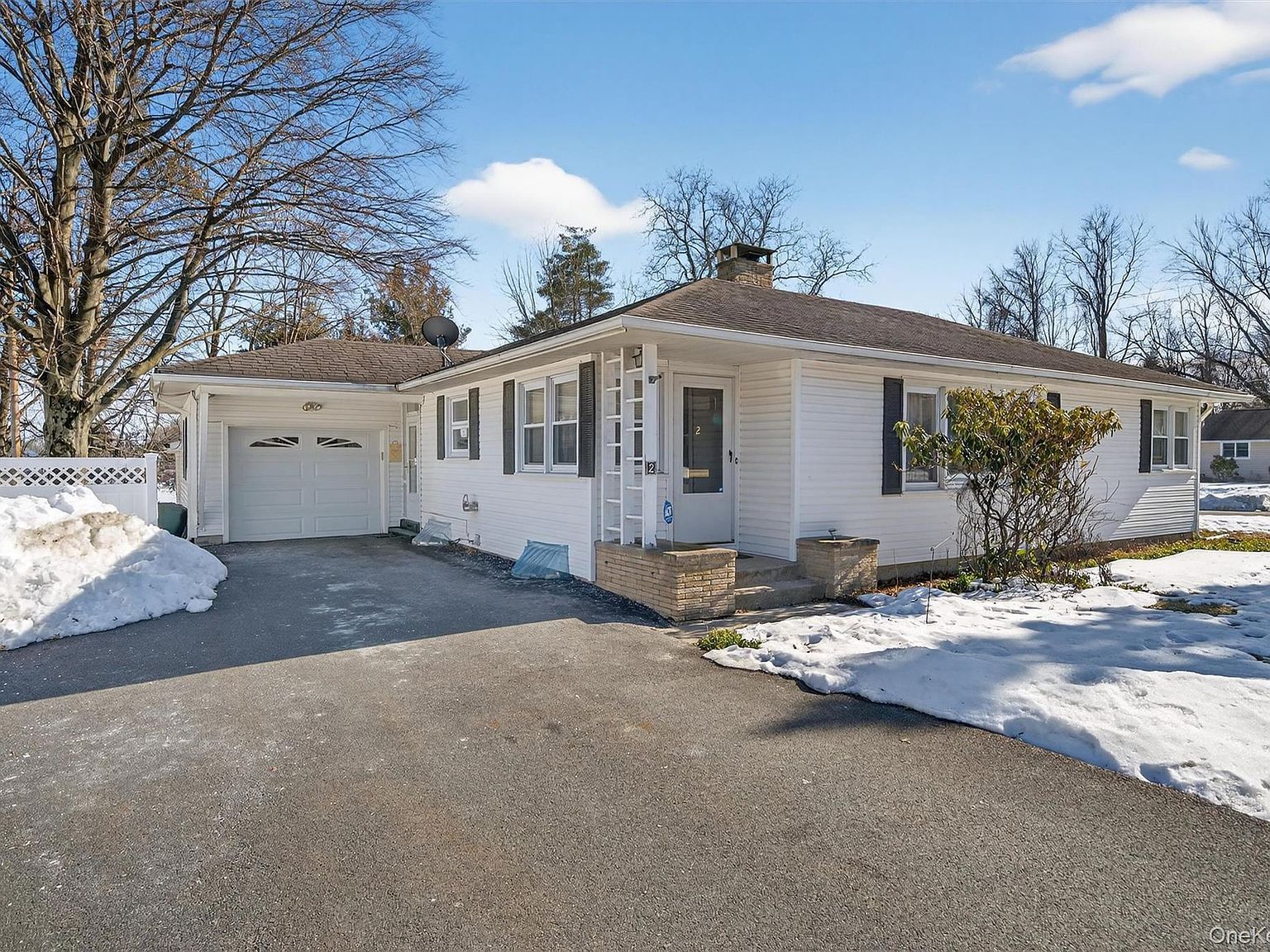 2 Thomas Jefferson Pl Middletown, NY 10940 - Thumbnail 2