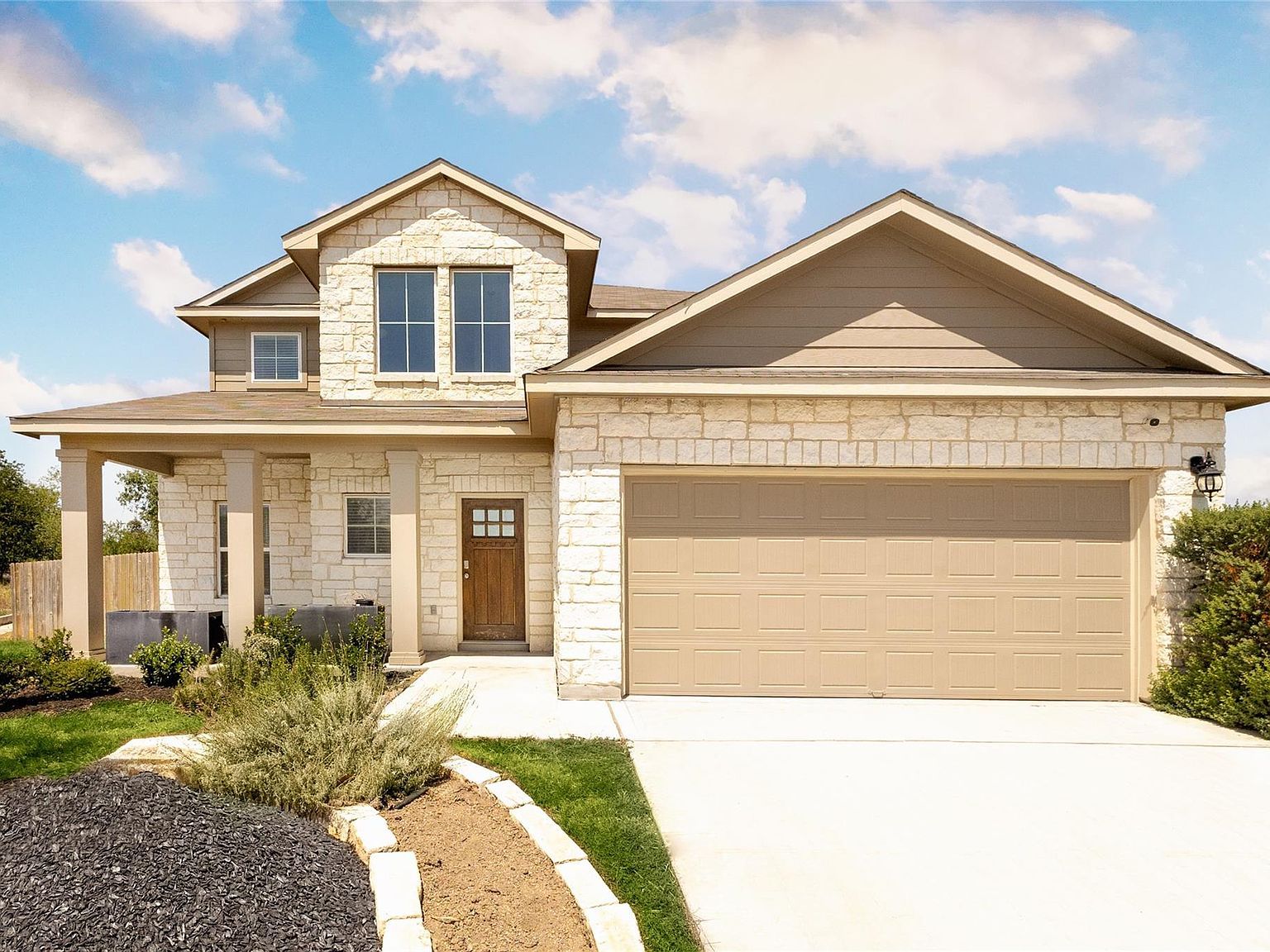 451 Butterfly Bush Ct New Braunfels, TX 78130 - Thumbnail 2