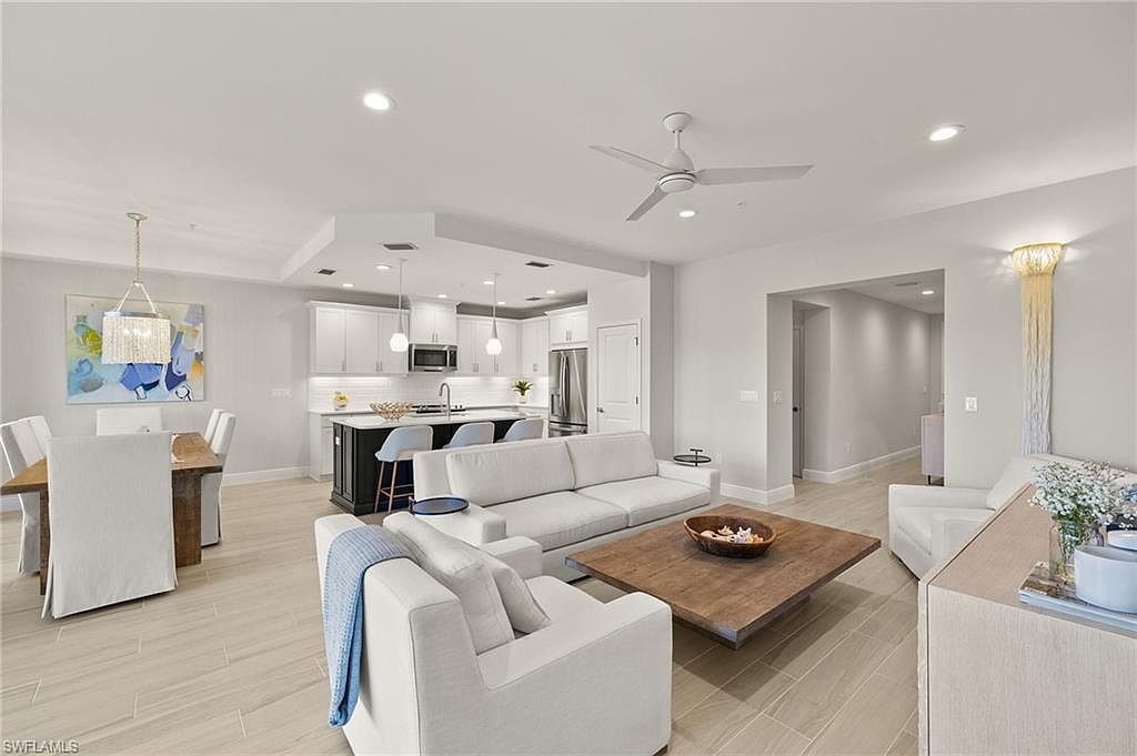 2647 Seychelles Cir UNIT 2203 Naples, FL 34112 - Thumbnail 2