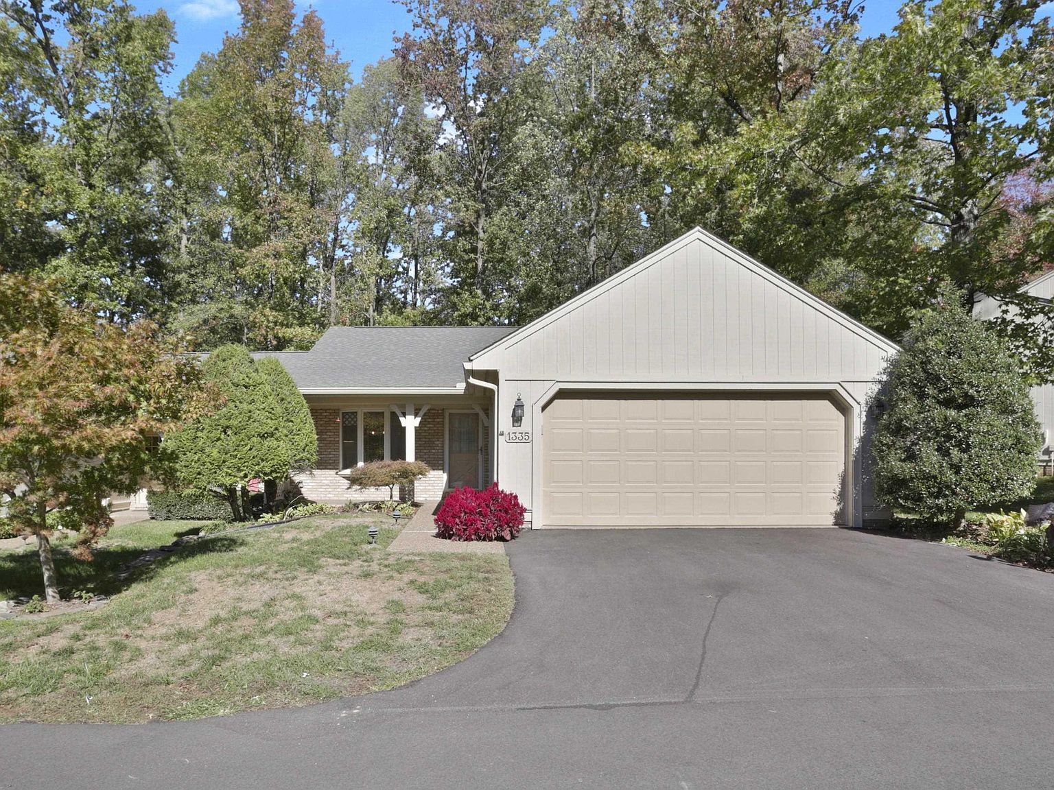 1335 Timberlake Rd Evansville, IN 47710 - Thumbnail 2