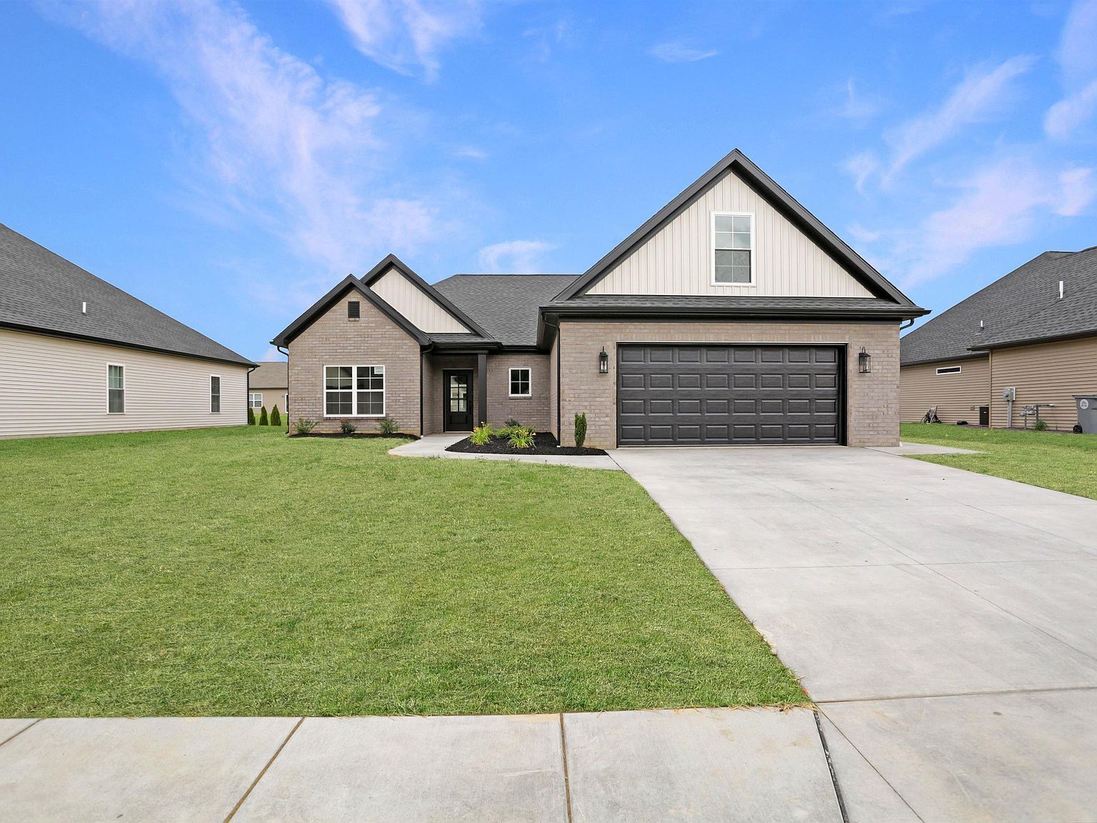 1636 Eli Dr Evansville, IN 47711  | Single Family
