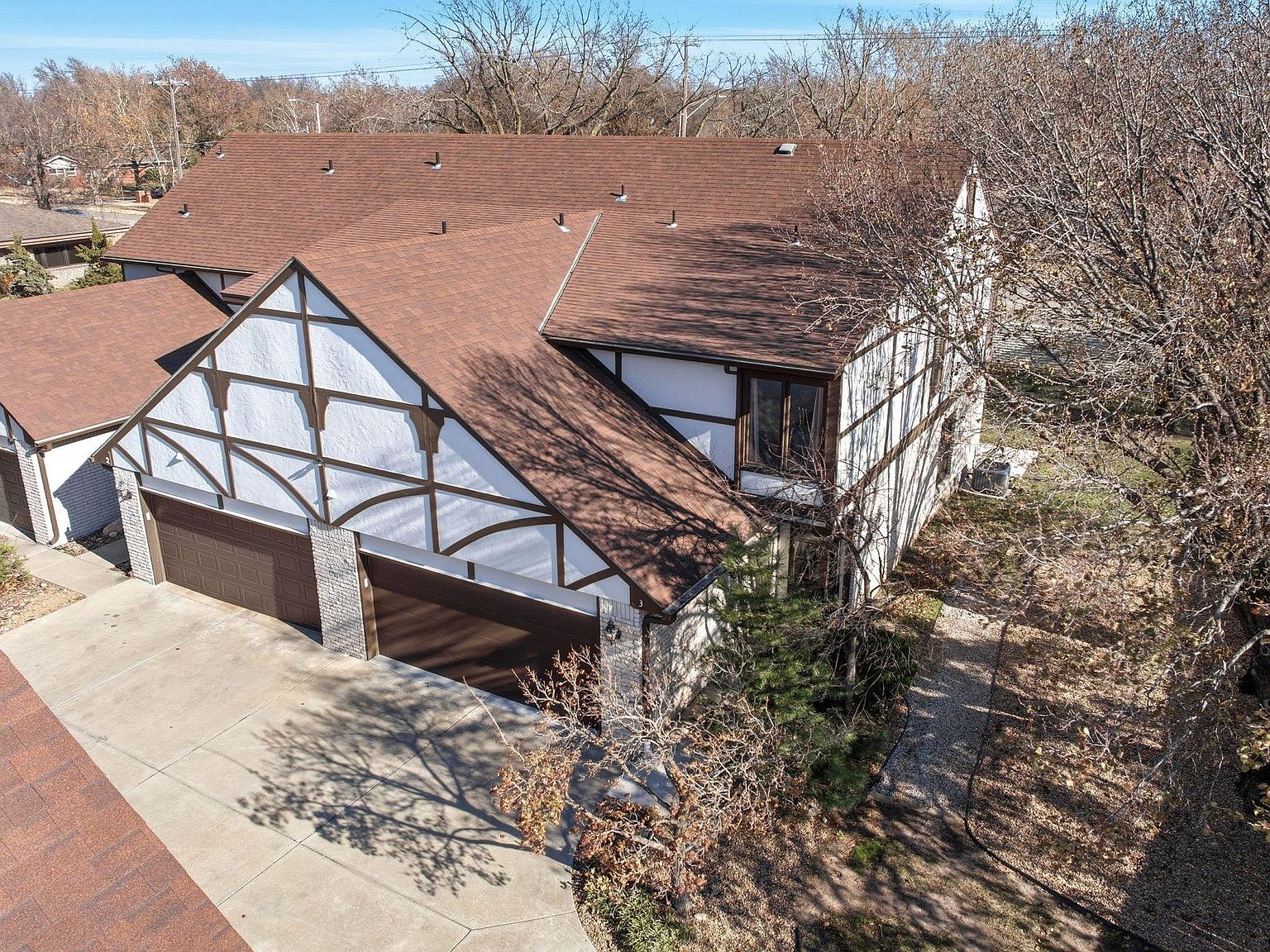 641 N Woodlawn St APT 3 Wichita, KS 67208 - Thumbnail 2