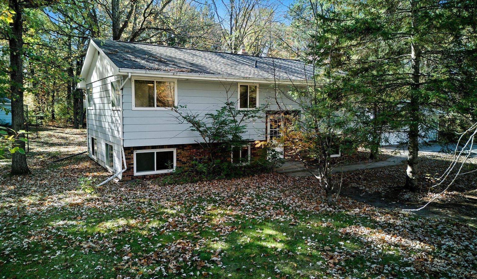 24651 Old Still Rd Grand Rapids, MN 55744 - Thumbnail 2