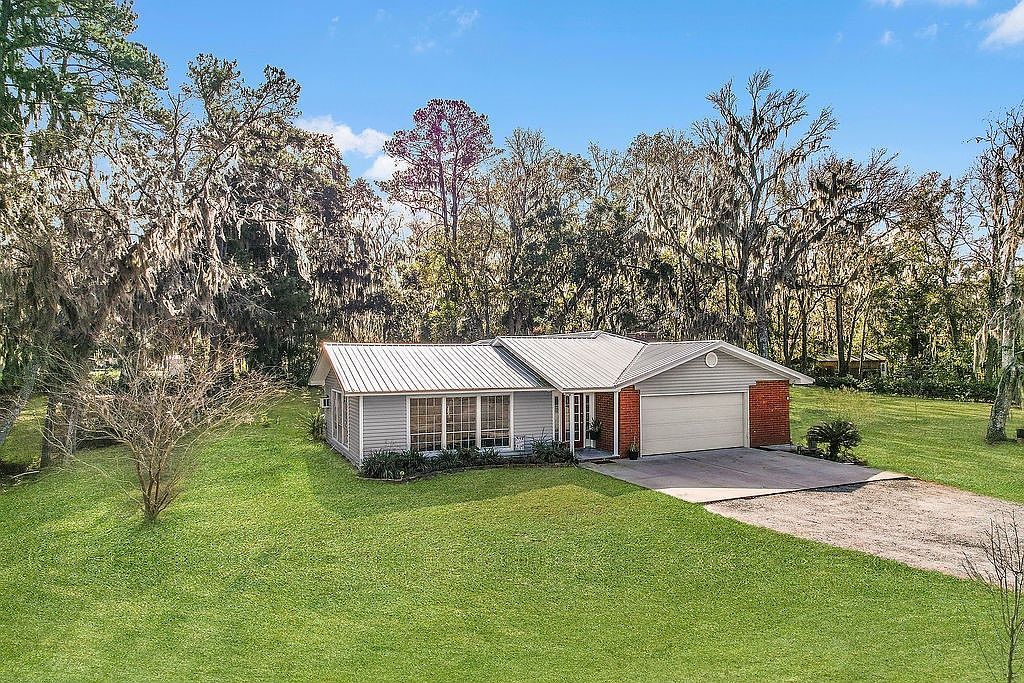 171 Cherry Ln Brunswick, GA 31523 - Thumbnail 2