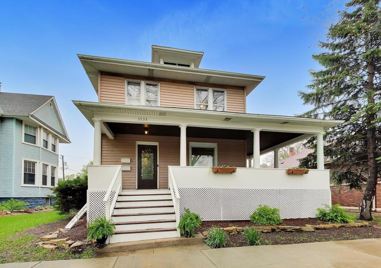 3533 Grand Blvd Brookfield, IL 60513  | Single Family