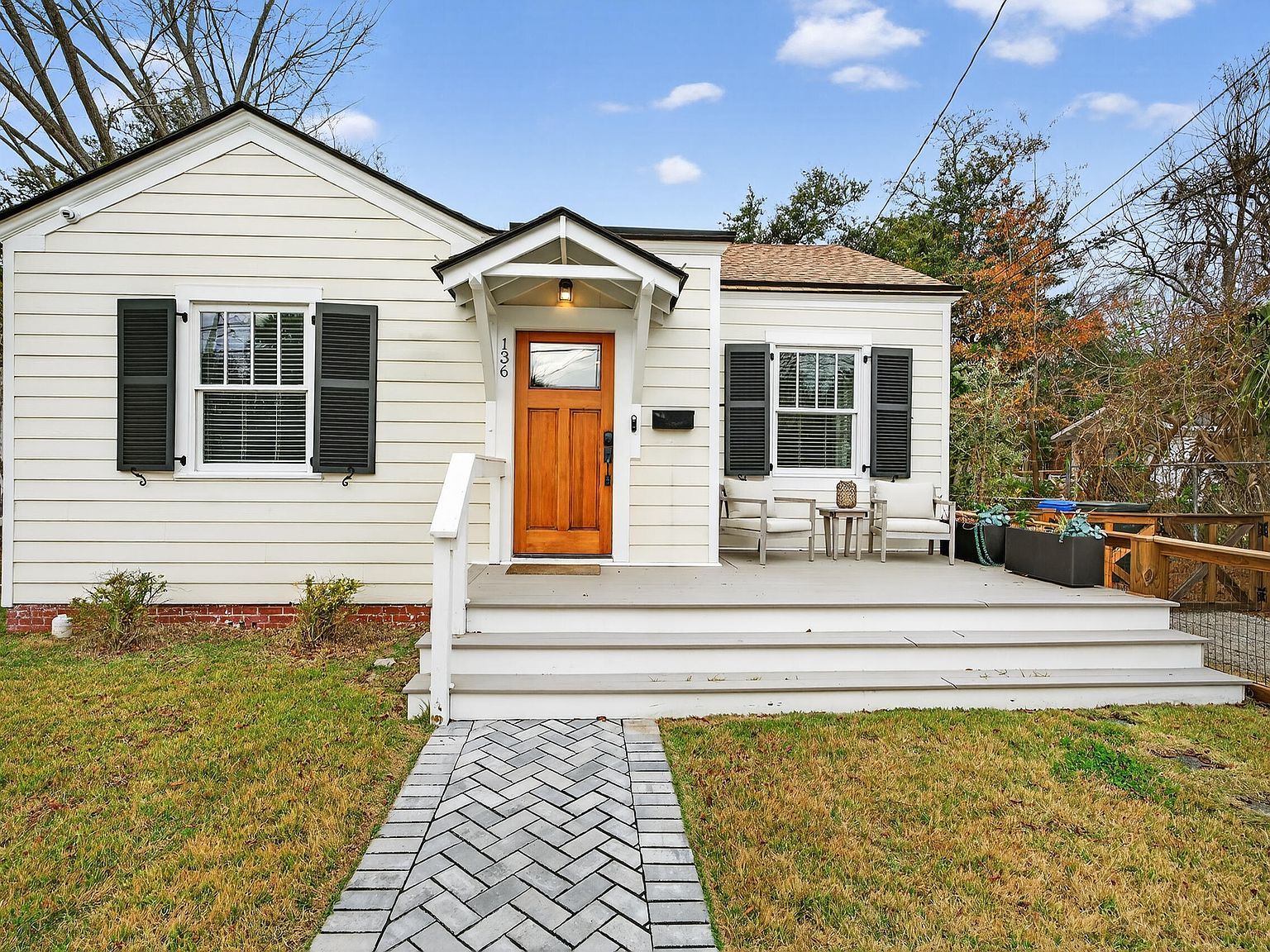 136 Maple St Charleston, SC 29403 - Thumbnail 2