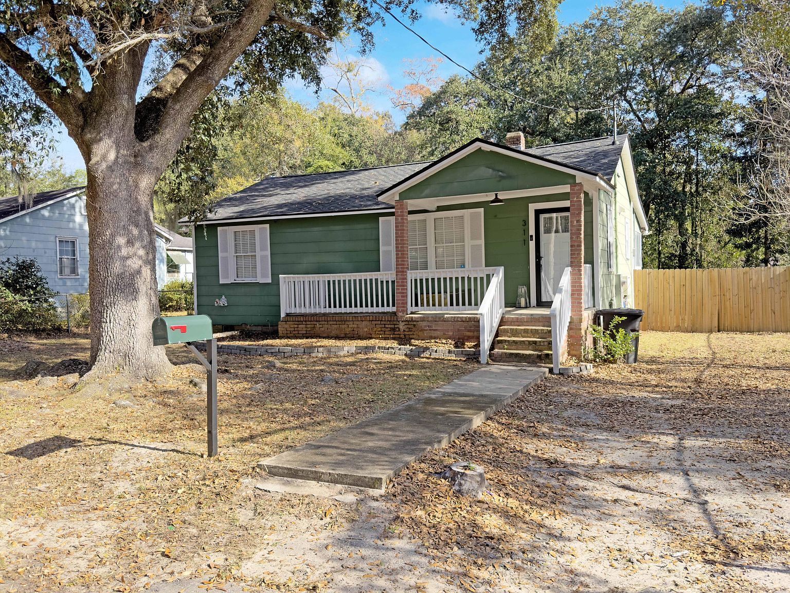 311 Rivers St Walterboro, SC 29488 - Thumbnail 2