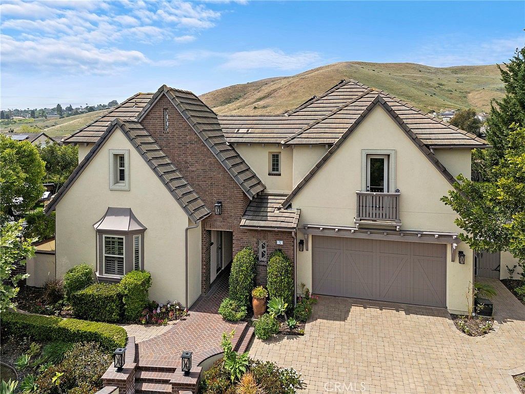 5 Cambridge Rd Mission Viejo, CA 92694  | Single Family