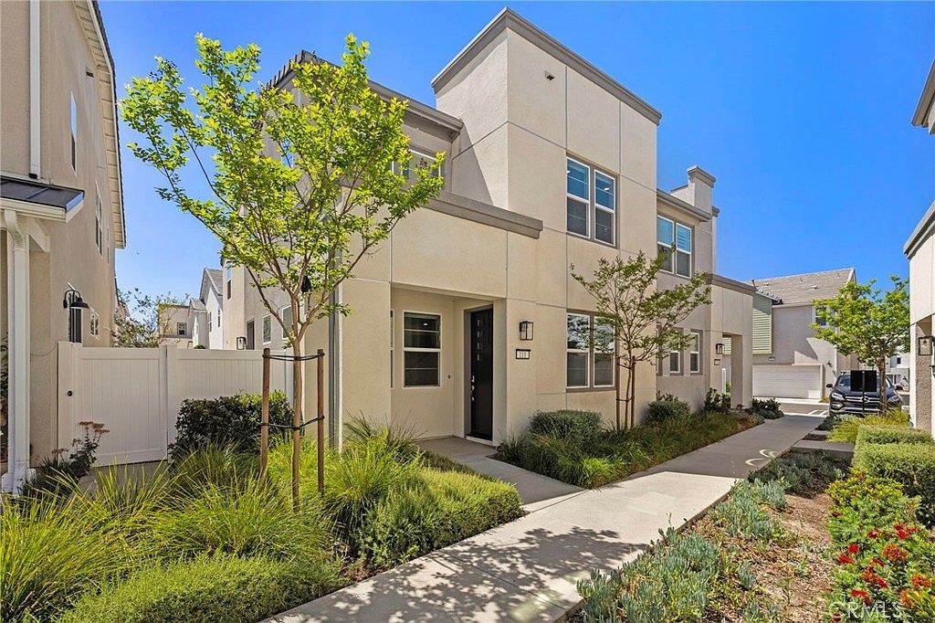 111 Homestead Rd Ladera Ranch, CA 92694  | Condominium