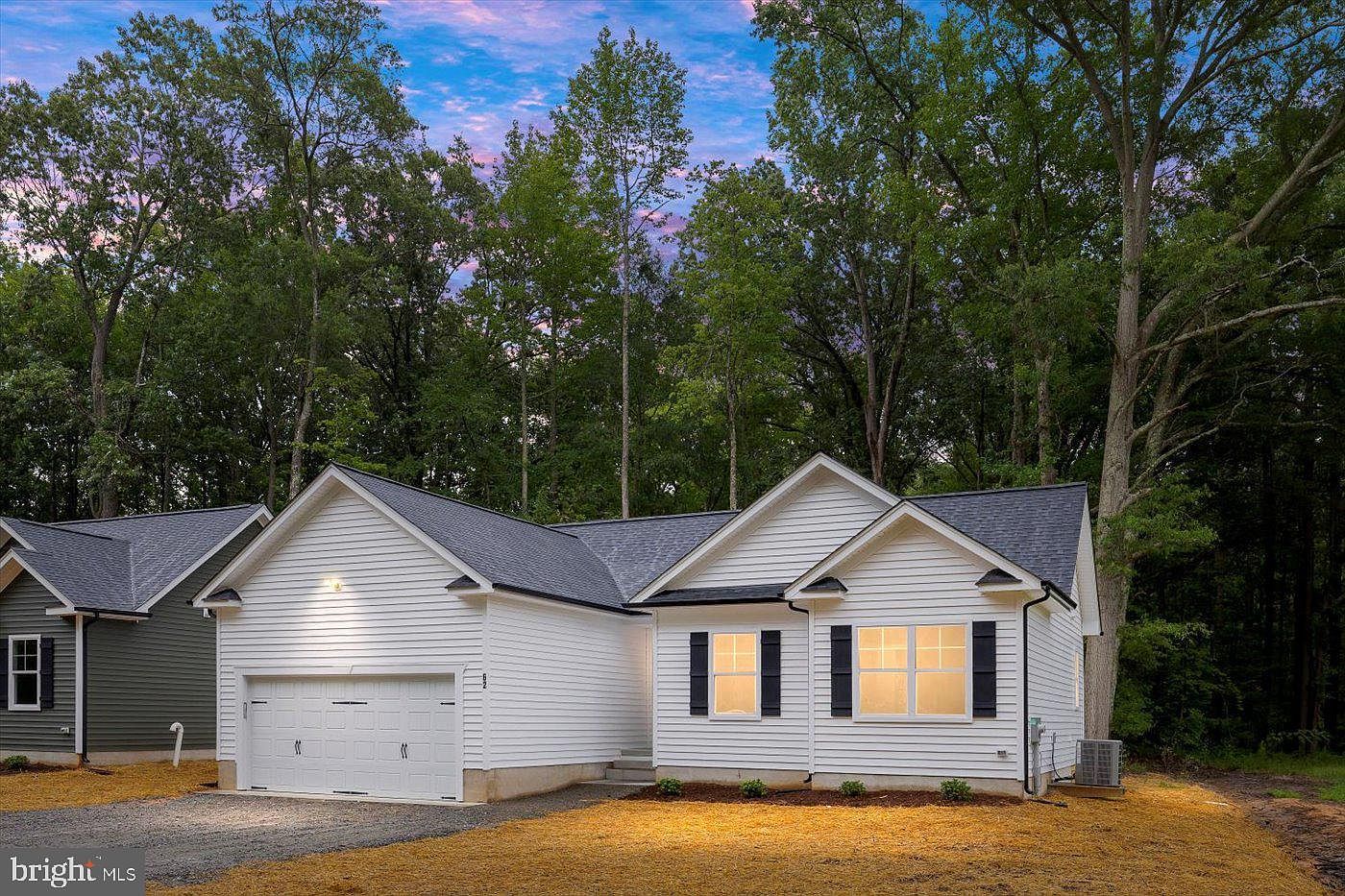 62 Rose Way Colonial Beach, VA 22443 - Thumbnail 2