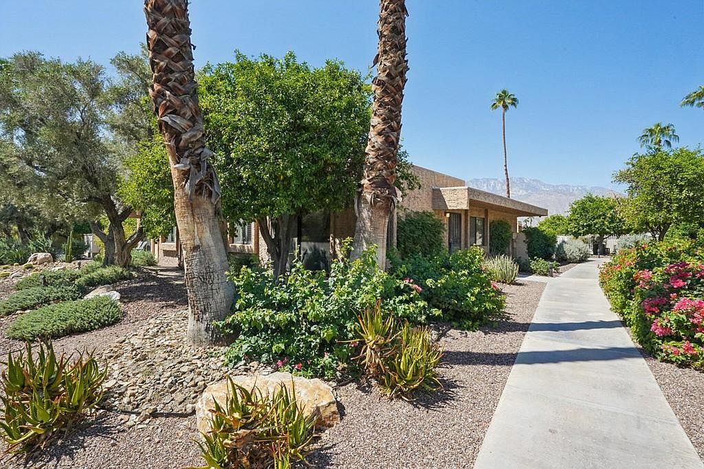 2201 Los Patos Dr Palm Springs, CA 92264, 92264