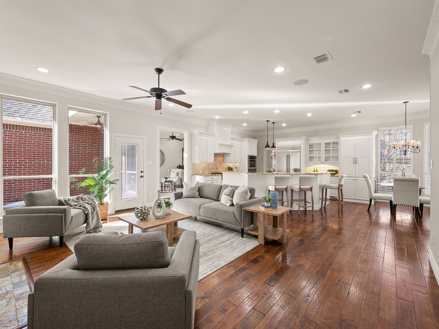 2709 Mesquite Ln Grapevine, TX 76051 - Thumbnail 2