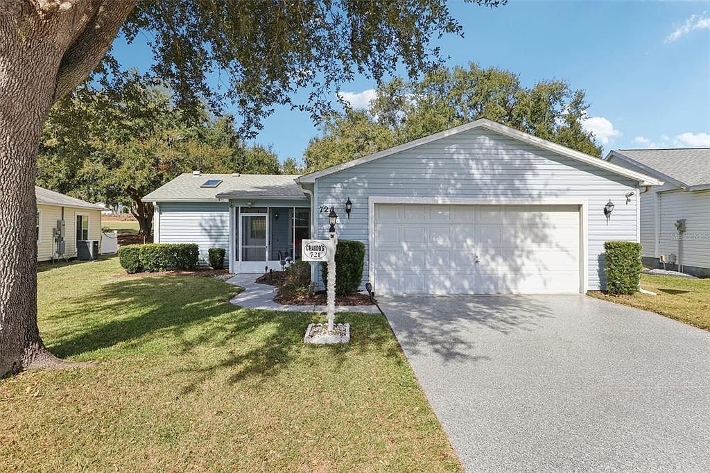 721 Heathrow Ave Lady Lake, FL 32159 - Thumbnail 2