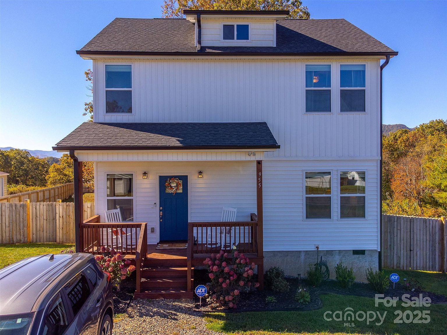 955 N Canton Rd Canton, NC 28716 - Thumbnail 2