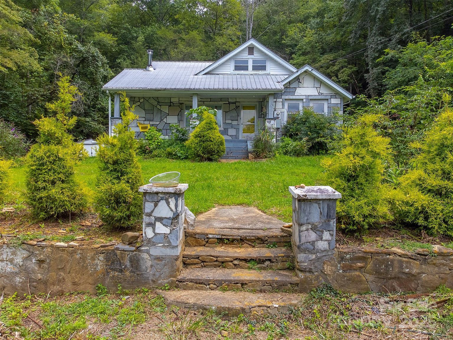 105 Marble Dr Sylva, NC 28779 - Thumbnail 2