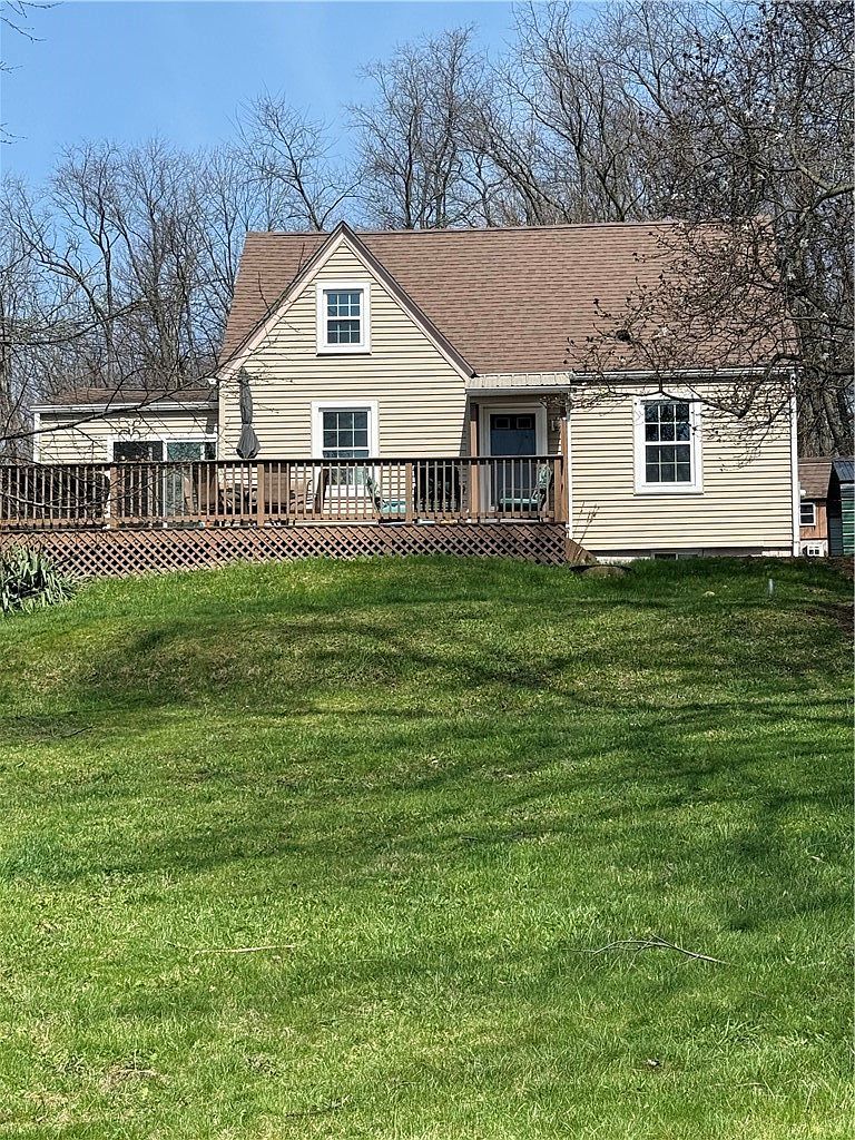 821 Route 68 New Brighton, PA 15066  | Single Family