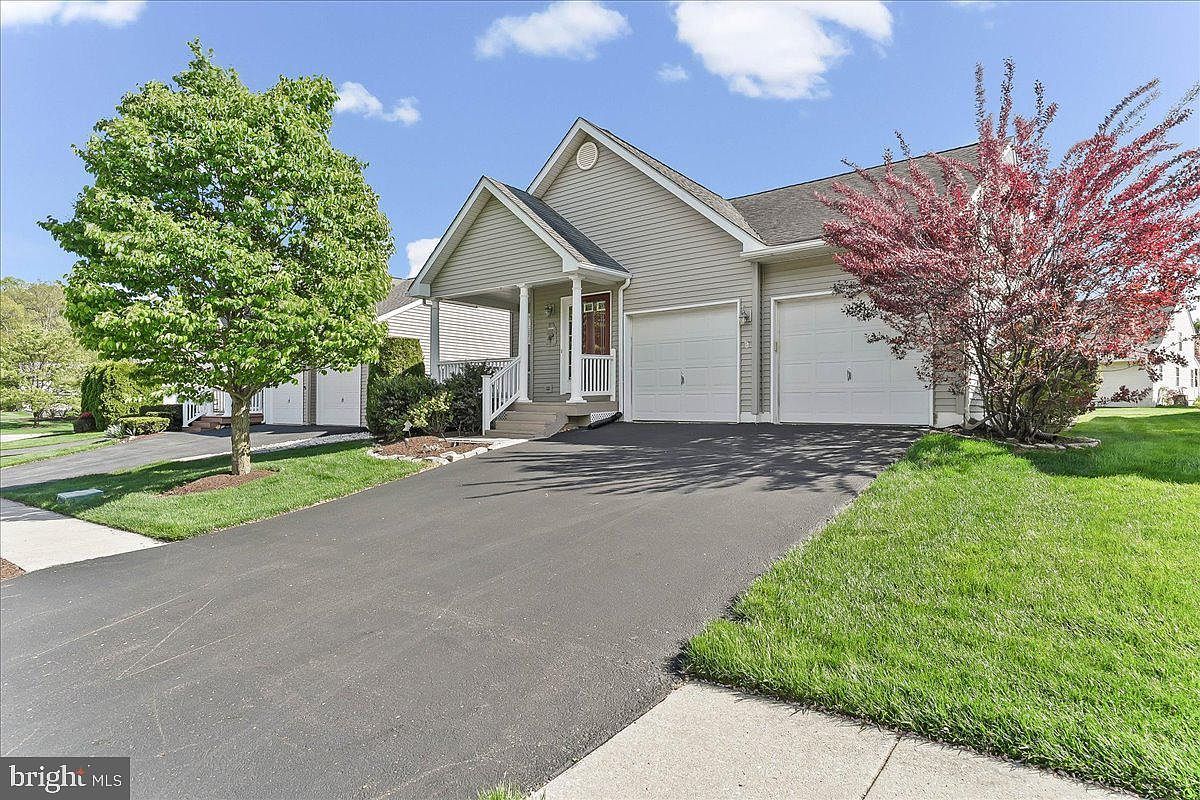 418 E Glenview Dr West Grove, PA 19390  | Single Family