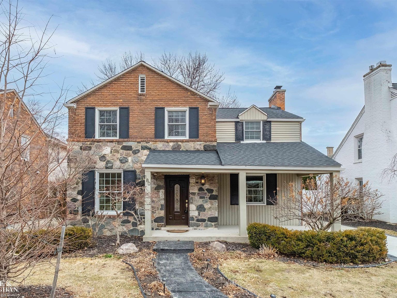 180 Fisher Rd Grosse Pointe Farms, MI 48230 - Thumbnail 2