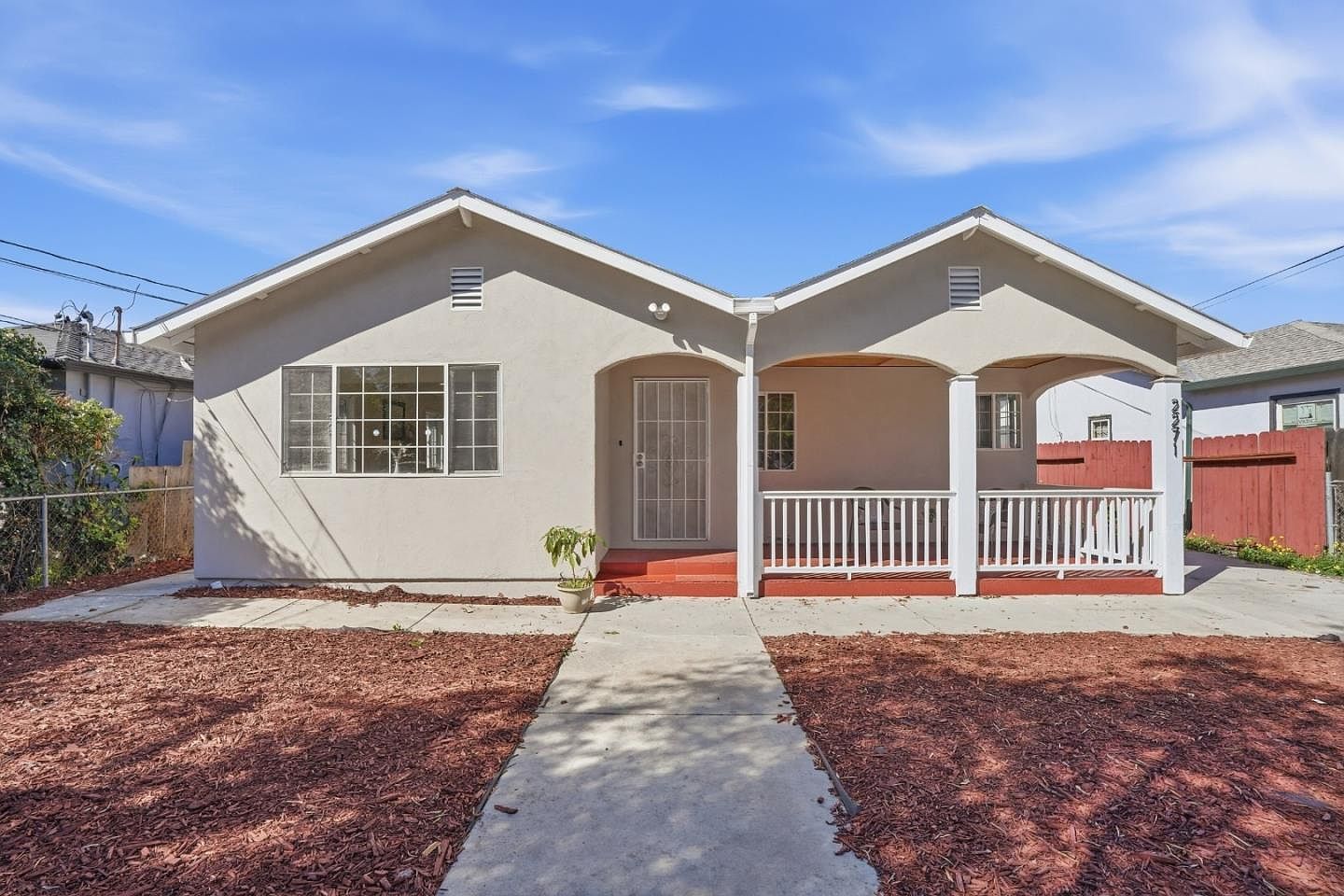 2271 Euclid Ave East Palo Alto, CA 94303 - Thumbnail 2