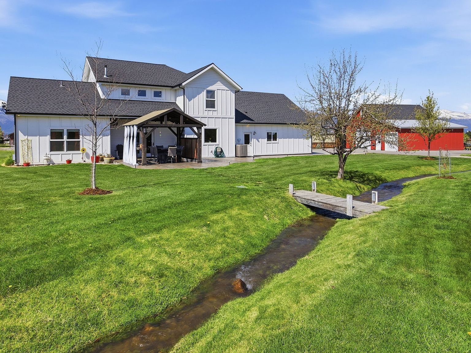 125 Lone Tree Way Corvallis, MT 59828 | Single Family