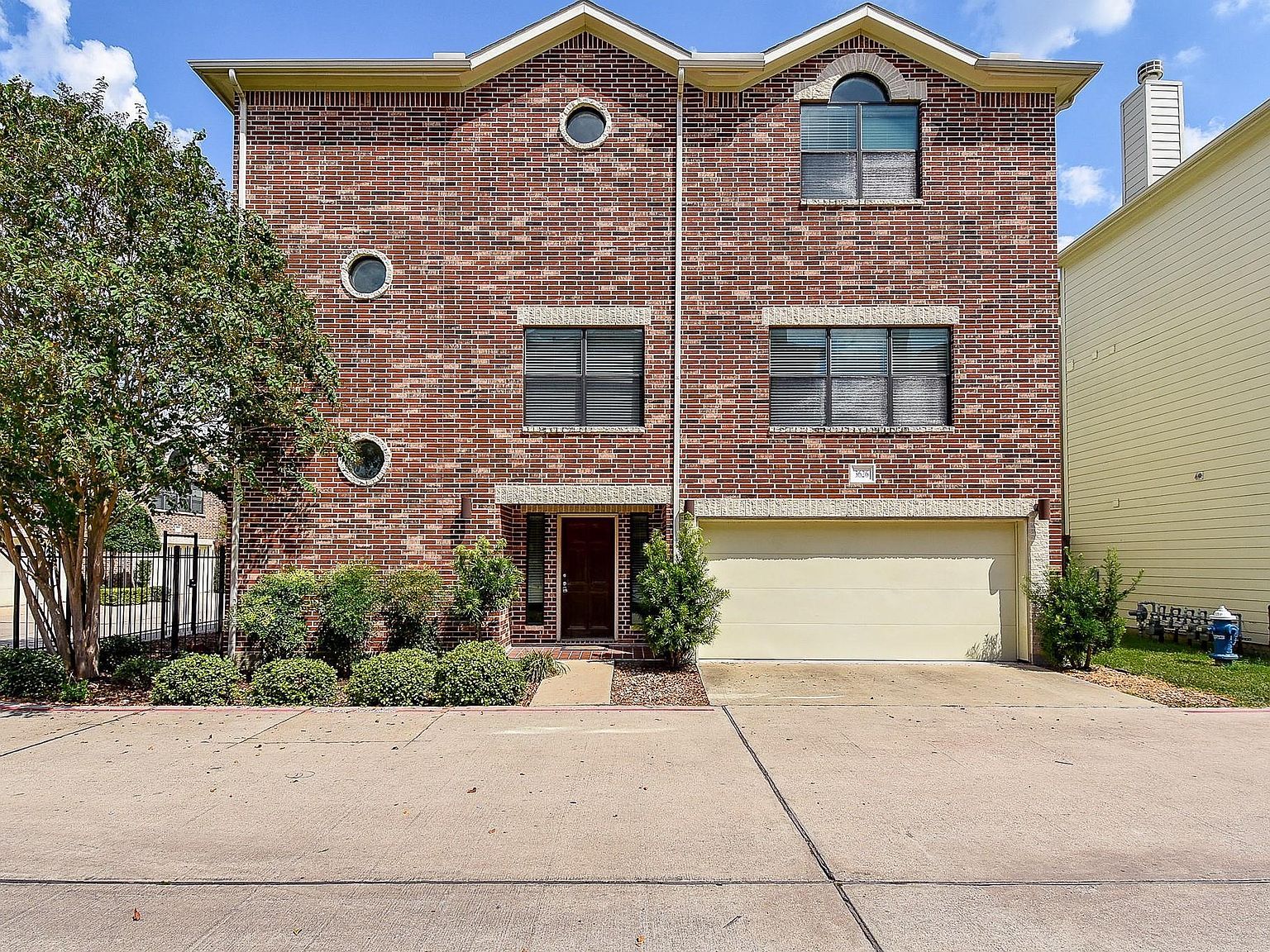 3626 Main Plaza Dr Houston, TX 77025  | Single Family