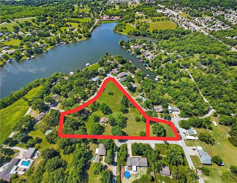 1717 NE Luther Rd Lees Summit, MO 64086 - Thumbnail 2