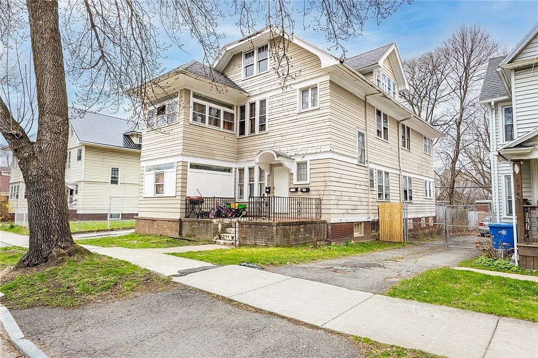 1737-1739 Saint Paul St Rochester, NY 14621 - Thumbnail 2