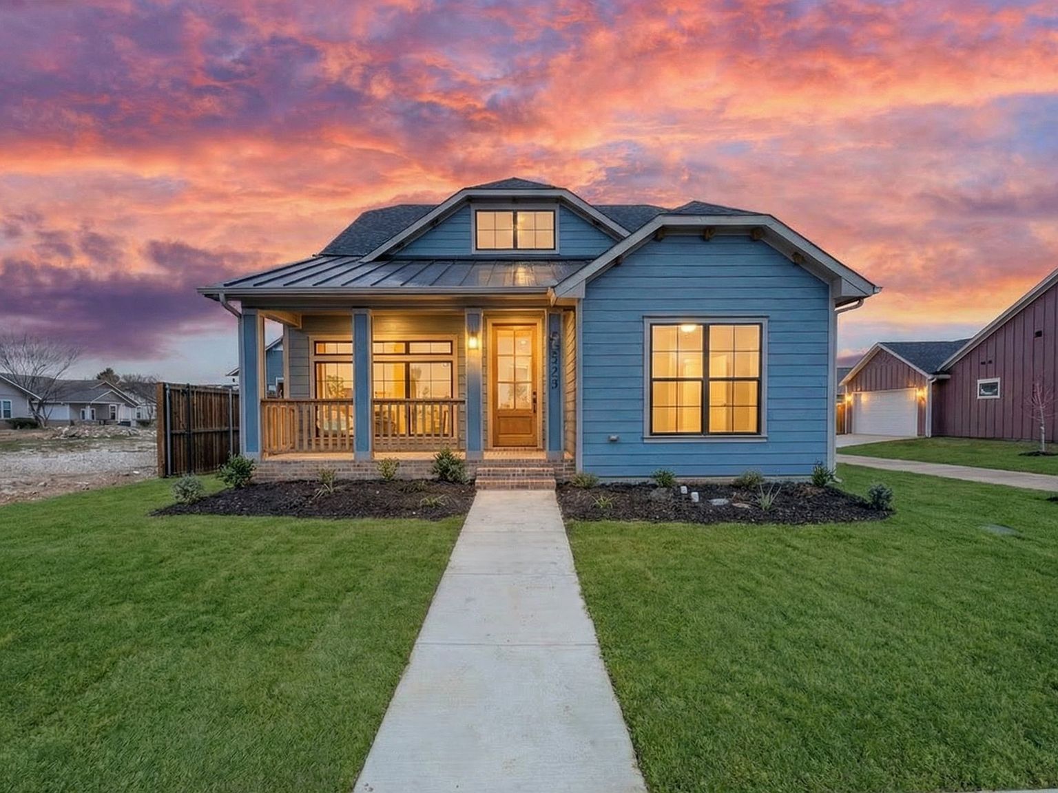 305 Dylan Way Midlothian, TX 76065 - Thumbnail 2