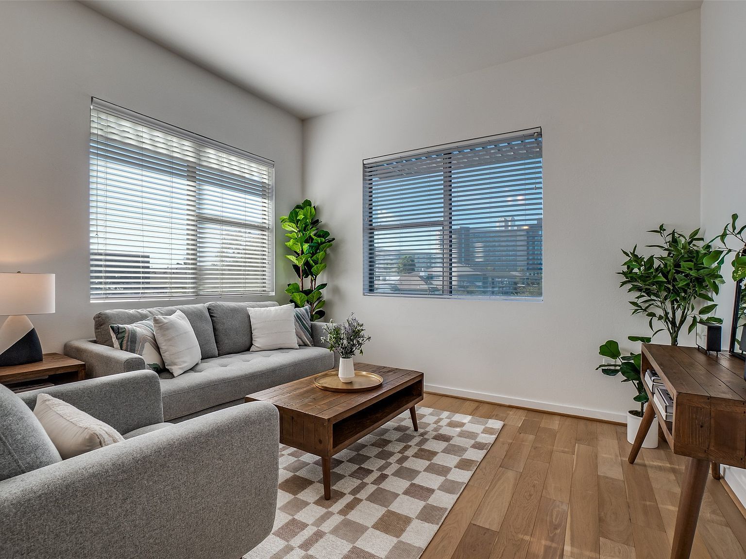 3015 Bryan St APT 3B Dallas, TX 75204 - Thumbnail 2