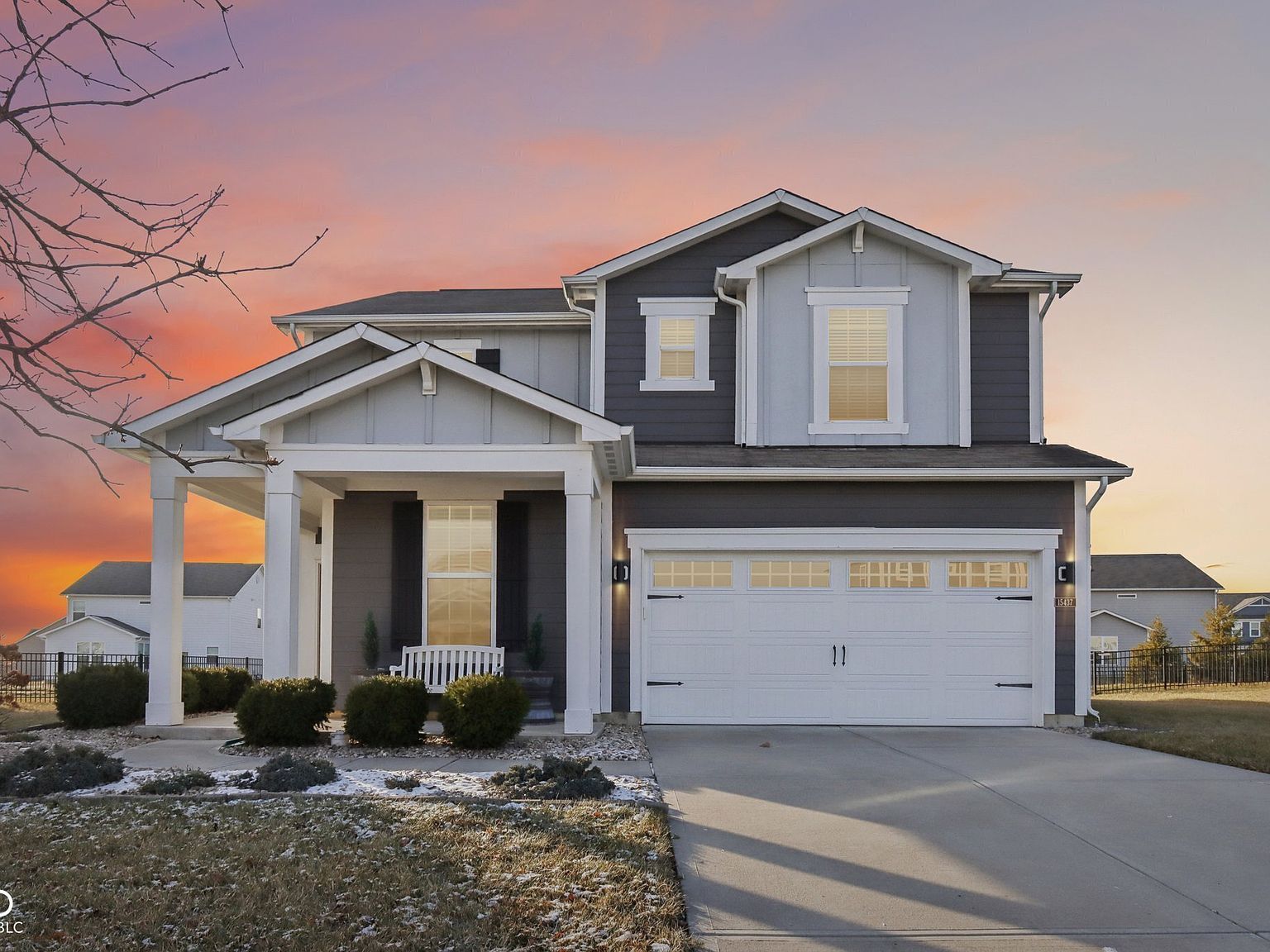 15437 Eastpark Cir W Fishers, IN 46037 - Thumbnail 2