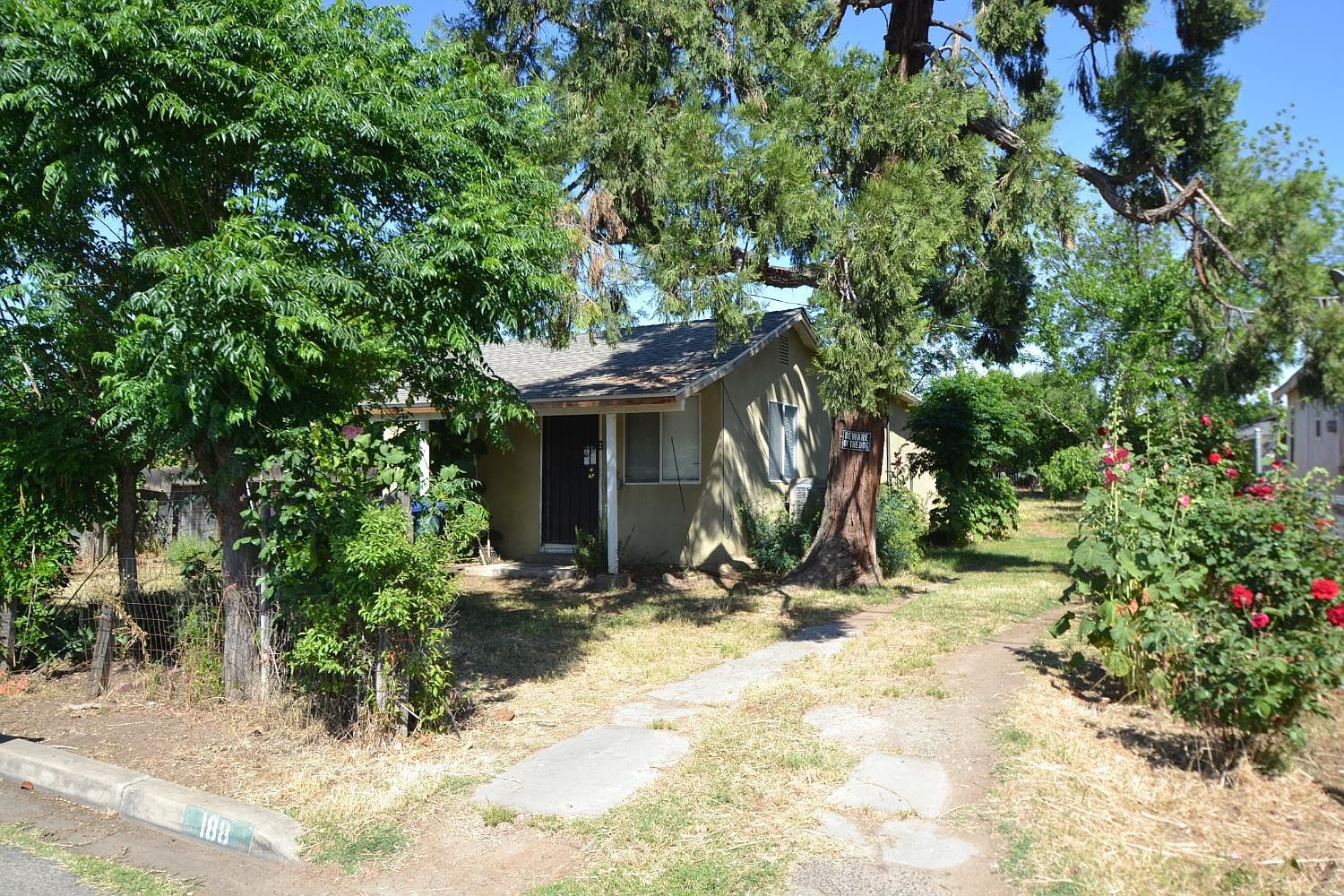 188 N Justine Ave Reedley, CA 93654  | Single Family