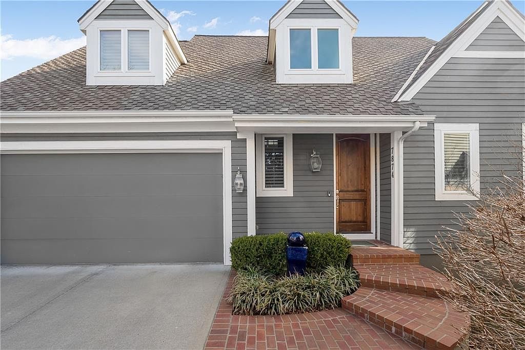 7874 Howe Cir Prairie Village, KS 66208 - Thumbnail 2