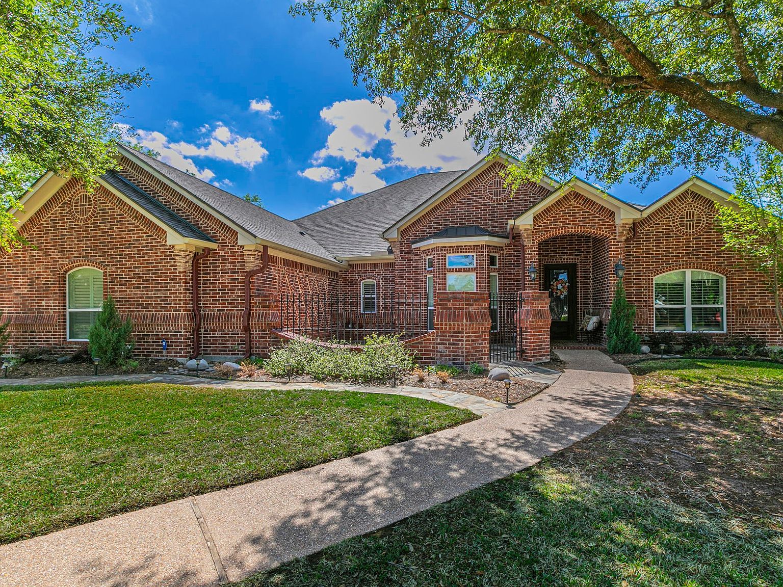 112 Star Ridge Cir Mc Gregor, TX 76657  | Single Family