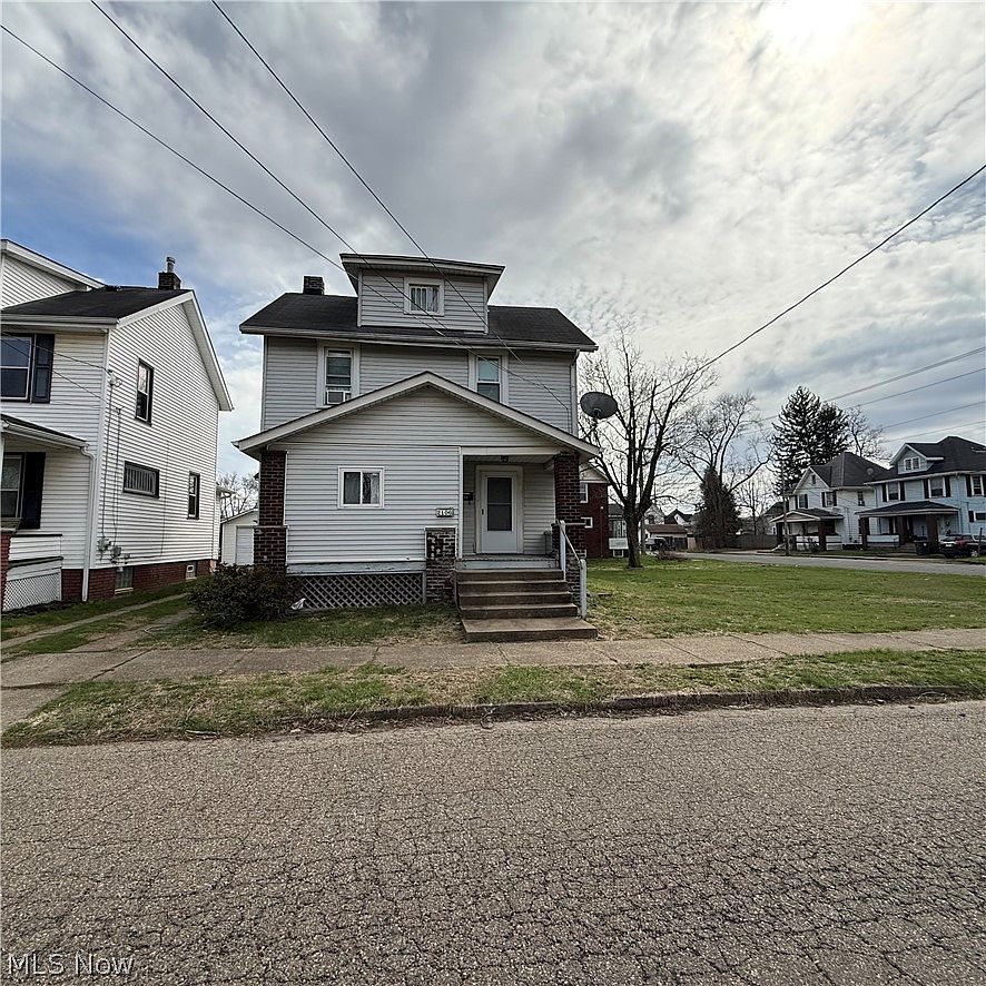 2106 Indiana Way NE Canton, OH 44705  | Single Family