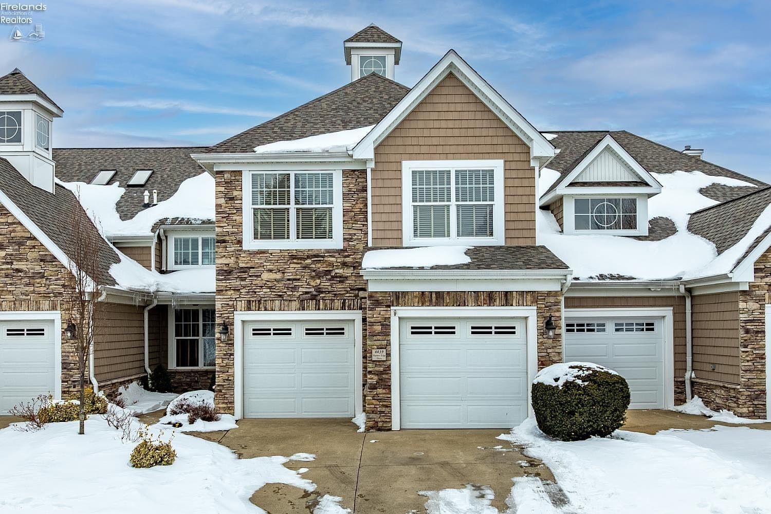 4439 E Harbors Edge Dr Port Clinton, OH 43452 - Thumbnail 2