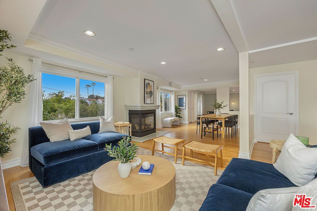 10417 Louisiana Ave #Penthouse 4 Los Angeles, CA 90025 - Thumbnail 2